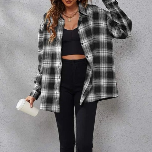 Black and White Plaid Button Down Shirt in XS and M - Picture 4 of 6